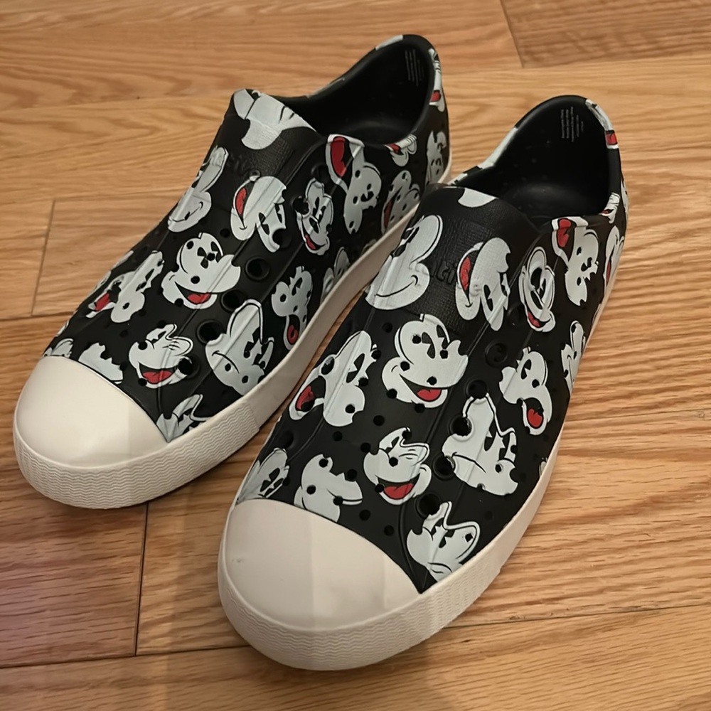 Native Mickey Mouse slide on sneakers shoe size 8 womens limited edition